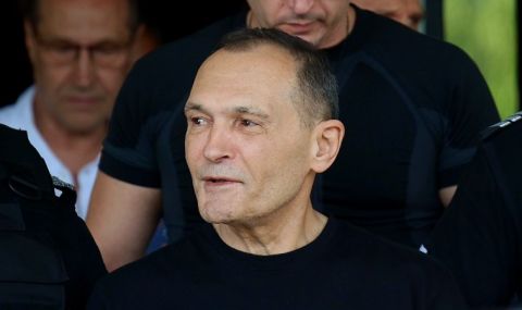  Васил Божков влезе в болница