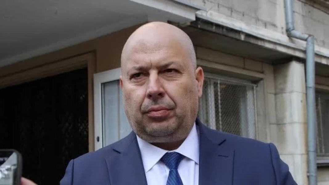 Директорът на полицията в Пловдив: Задържани са 18 души, открити са неонацистки материали